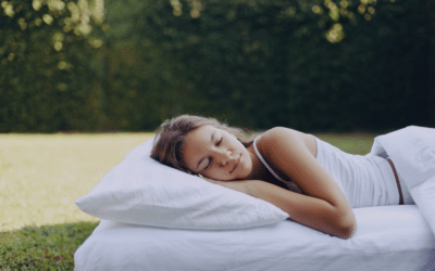 Dormir moins en été : mythe ou réalité ?